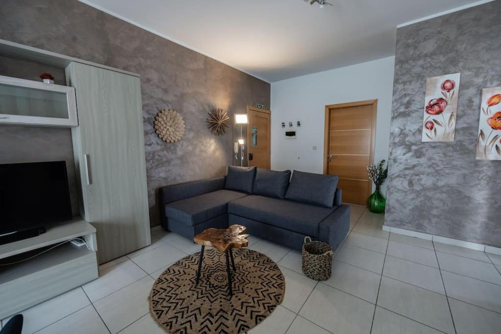 The Podium Apartment Żebbuġ Esterno foto