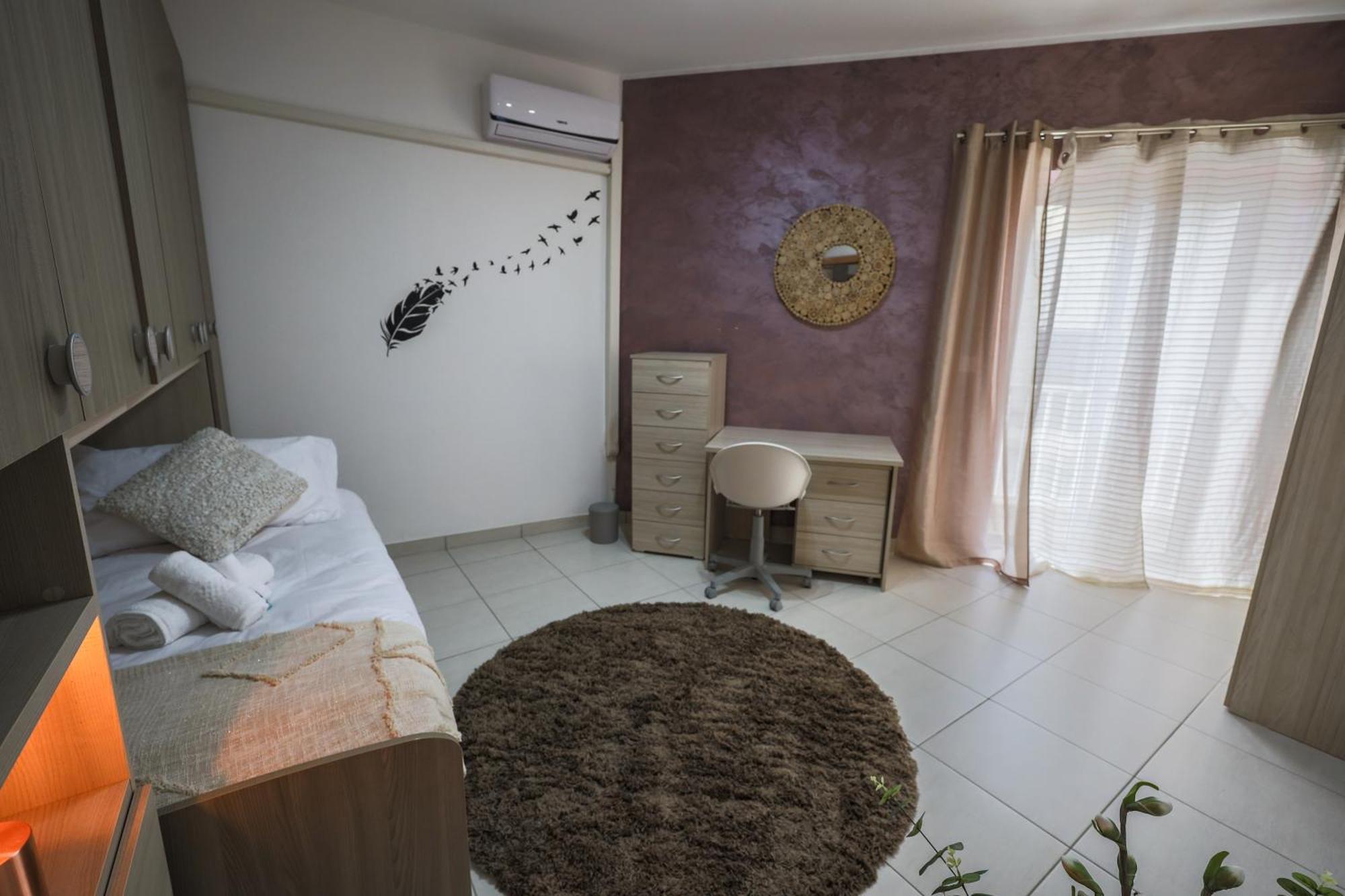 The Podium Apartment Żebbuġ Esterno foto